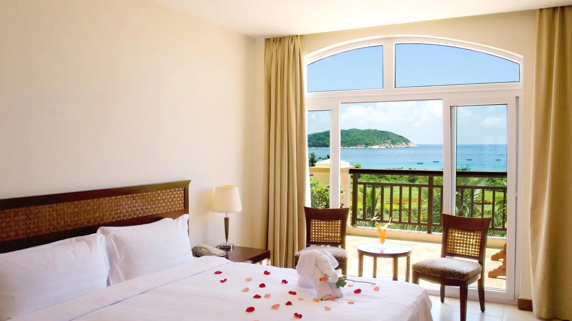 Yalong Bay Universal Resort Sanya